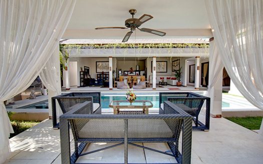 VV9321 | Villa 3 chambres à vendre | Seminyak – Center