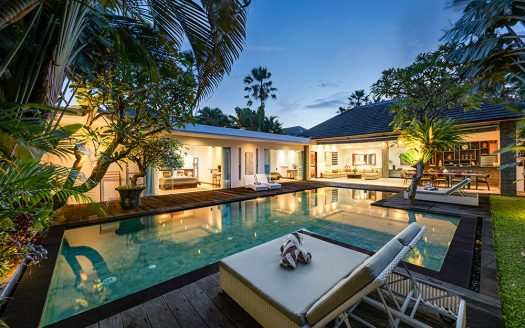 Villa Amba Laba | Villa 3 chambres à louer | Seminyak – Mertanadi
