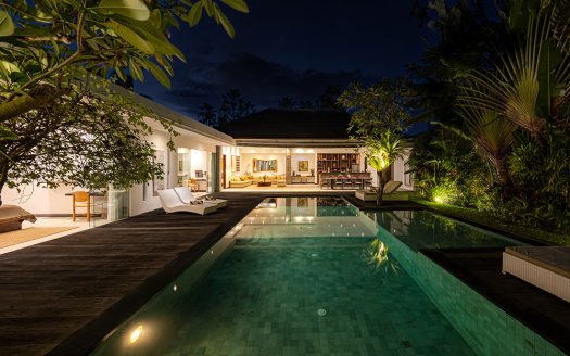 Villa Amba Laba | Villa 3 chambres à louer | Seminyak – Mertanadi