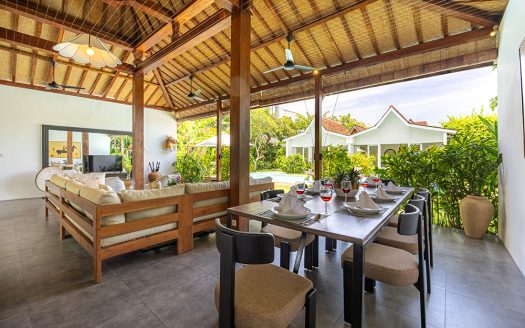 Villa Mitsouko | Villa 4 chambres à louer | Seminyak – Batubelig