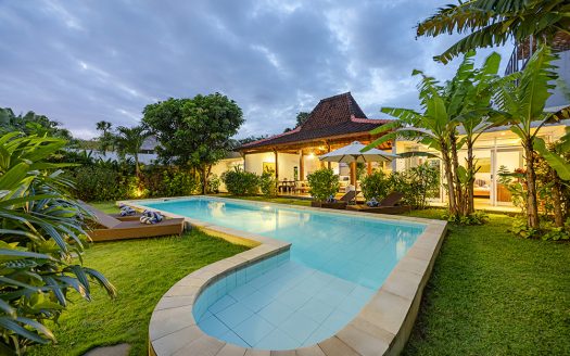 Villa Mitsouko | Villa 4 chambres à louer | Seminyak - Batubelig - Location de villas par Bali Immobilier