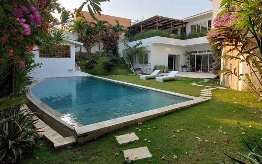 VV9579 | Villa 7 chambres à vendre | Kerobokan - Umalas - Villas à vendre par Bali Immobilier
