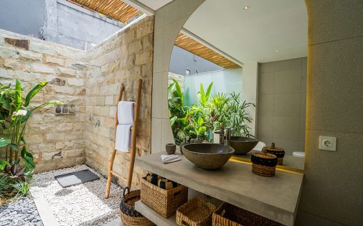 VV9676 | Villa 5 chambres à vendre | Kerobokan – Semer