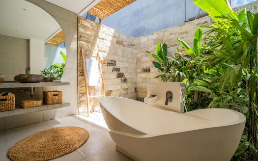 VV9676 | Villa 5 chambres à vendre | Kerobokan – Semer