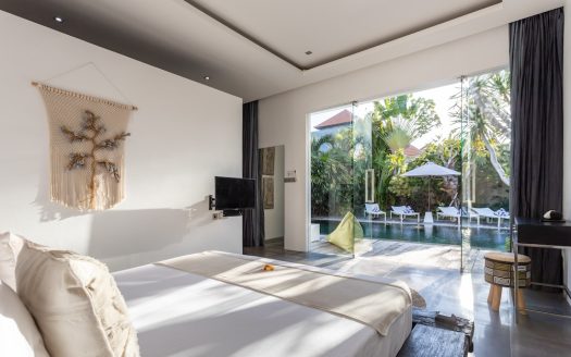 VV9678 | Villa 3 chambres à vendre | Seminyak – Bidadari