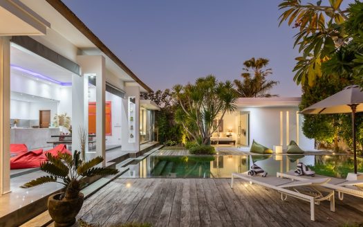 VV9678 | Villa 3 chambres à vendre | Seminyak – Bidadari