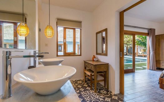 VV9679 | Villa 5 chambres à vendre | Seminyak – Oberoi