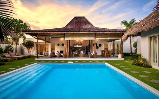 VV9684 | Villa 4 chambres à vendre | Seminyak – Oberoi