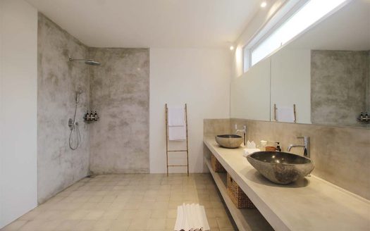 Complexe Batubolong | Villa 6 chambres à louer | Canggu – Batubolong