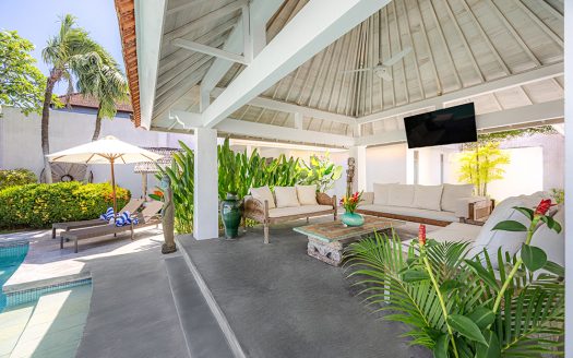 Villa Mutiara Putih | Villa 4 chambres à louer | Seminyak – Center