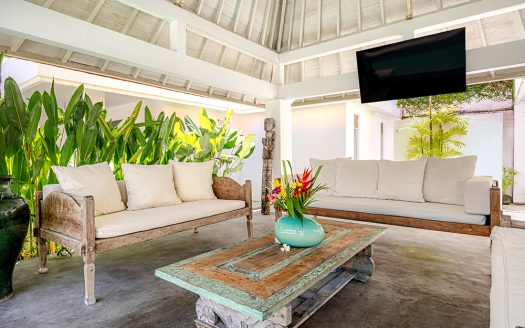 Villa Mutiara Putih | Villa 4 chambres à louer | Seminyak – Center