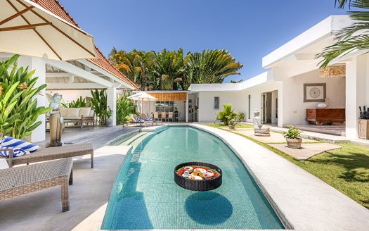 Villa Mutiara Putih | Villa 4 chambres à louer | Seminyak – Center