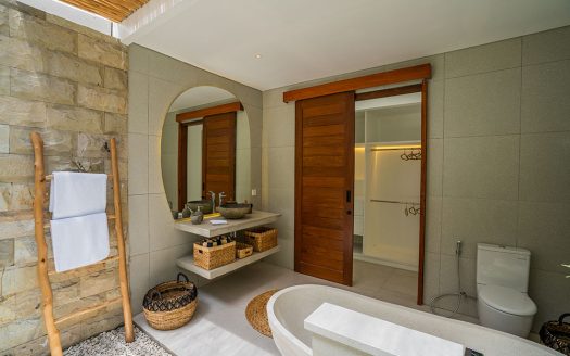 VV9676 | Villa 5 chambres à vendre | Kerobokan – Semer
