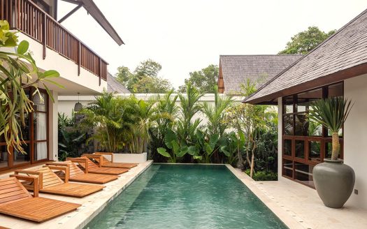 VV9680 | Villa 6 chambres à vendre | Kediri – Nyanyi