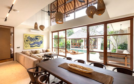 VV9680 | Villa 6 chambres à vendre | Kediri – Nyanyi