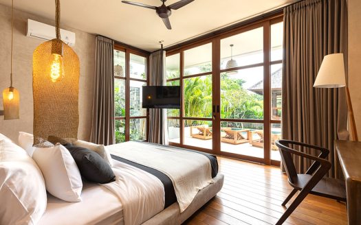 VV9680 | Villa 6 chambres à vendre | Kediri – Nyanyi