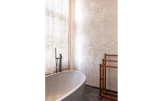 VV9680 | Villa 6 chambres à vendre | Kediri – Nyanyi