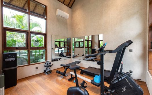 VV9680 | Villa 6 chambres à vendre | Kediri – Nyanyi