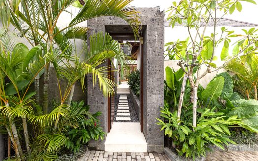 VV9680 | Villa 6 chambres à vendre | Kediri – Nyanyi