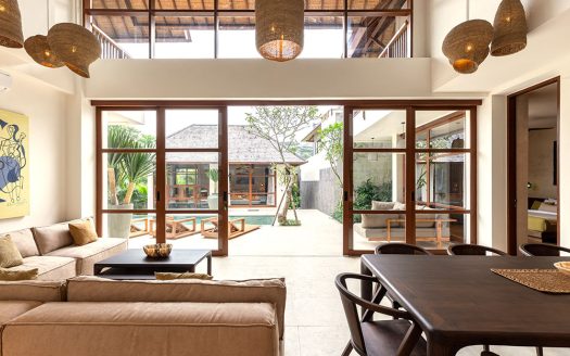 VV9680 | Villa 6 chambres à vendre | Kediri – Nyanyi