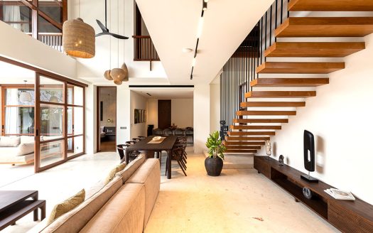 VV9680 | Villa 6 chambres à vendre | Kediri – Nyanyi