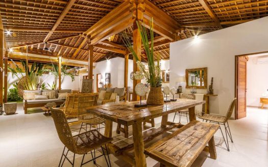 VV9686 | Villa 5 chambres à vendre | Seminyak – Oberoi