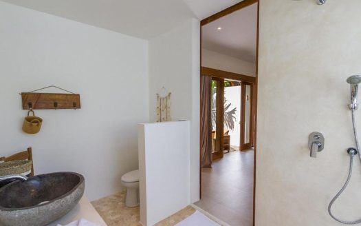 VV9686 | Villa 5 chambres à vendre | Seminyak – Oberoi