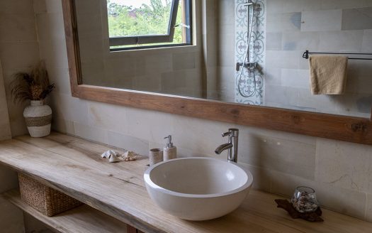 VV9687 | Villa 3 chambres à vendre | Kediri – Nyanyi