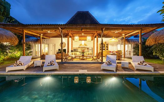 Complexe Oberoi 12 CH | Villa 12 chambres à louer | Seminyak – Oberoi