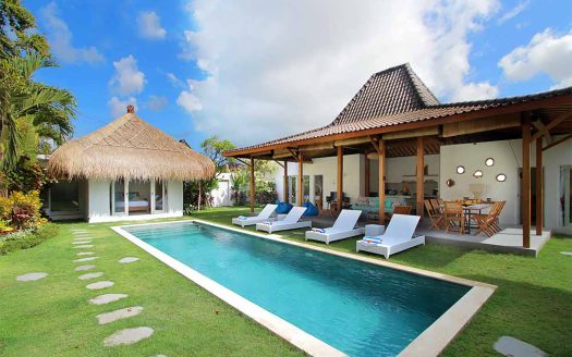 Complexe Oberoi 12 CH | Villa 12 chambres à louer | Seminyak – Oberoi