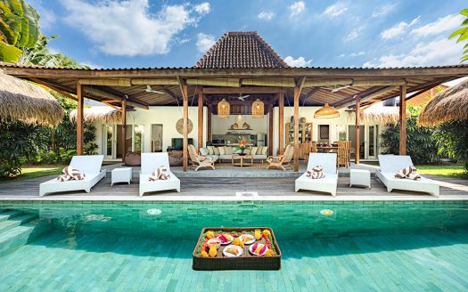 Complexe Oberoi 12 CH | Villa 12 chambres à louer | Seminyak – Oberoi