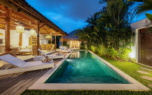 Complexe Oberoi 8 CH | Villa 8 chambres à louer | Seminyak – Oberoi