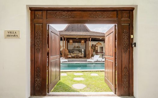 Complexe Oberoi 8 CH | Villa 8 chambres à louer | Seminyak – Oberoi