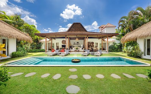 Villa Kaly | Villa 4 chambres à louer | Seminyak - Oberoi - Location de villas par Bali Immobilier
