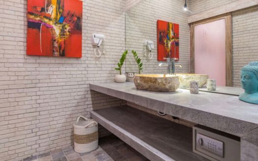 VV9496 | Villa 5 chambres à vendre | Seminyak – Center