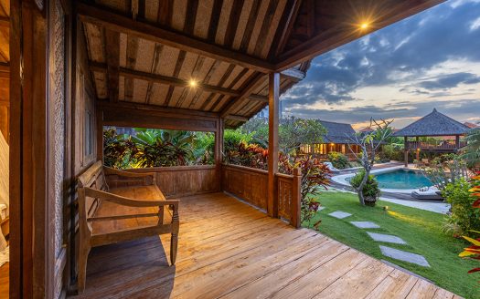Villa Lina | Villa 3 chambres à louer | Canggu – Batubolong