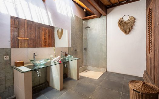 Villa Lina | Villa 3 chambres à louer | Canggu – Batubolong