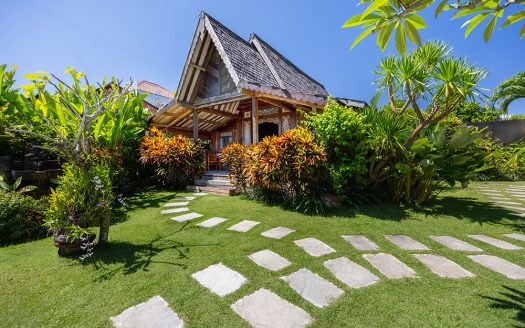 Villa Lina | Villa 3 chambres à louer | Canggu – Batubolong