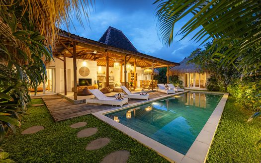 Complexe Aksara & Zayya | Villa 8 chambres à louer | Seminyak – Oberoi