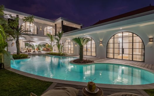 Complexe Berawa | Villa 10 chambres à louer | Canggu – Berawa