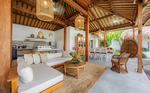 Villa Aksara | Villa 4 chambres à louer | Seminyak – Oberoi