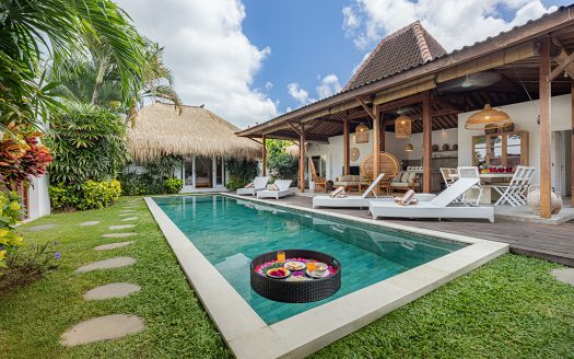 Villa Aksara | Villa 4 chambres à louer | Seminyak – Oberoi
