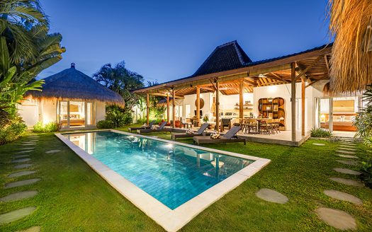 Villa Kaly | Villa 4 chambres à louer | Seminyak – Oberoi