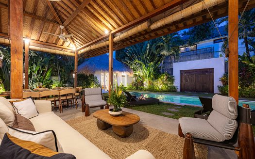 Villa Kaly | Villa 4 chambres à louer | Seminyak – Oberoi