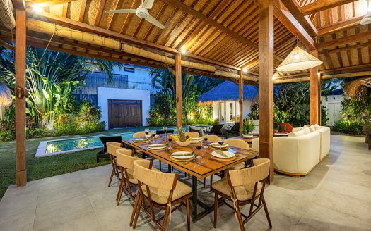 Villa Kaly | Villa 4 chambres à louer | Seminyak – Oberoi