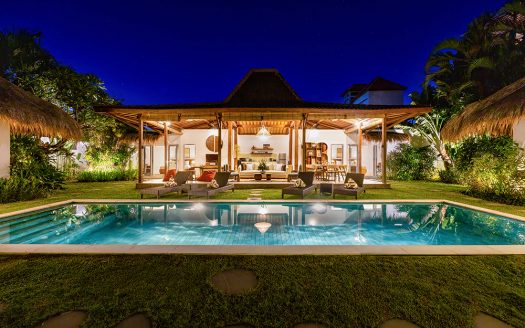 Villa Kaly | Villa 4 chambres à louer | Seminyak – Oberoi