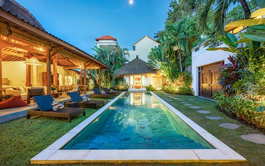 Villa Kaly | Villa 4 chambres à louer | Seminyak – Oberoi
