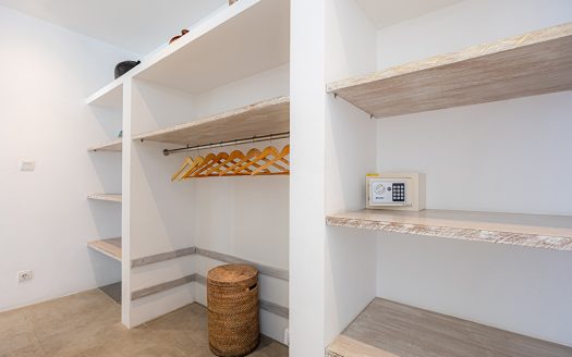 Villa Kaly | Villa 4 chambres à louer | Seminyak – Oberoi
