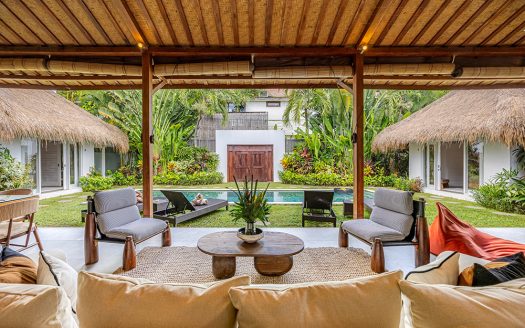 Villa Kaly | Villa 4 chambres à louer | Seminyak – Oberoi