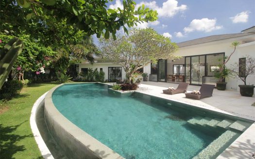 Villa Papaya | Villa 5 chambres à louer | Canggu - Bumbak - Location de villas par Bali Immobilier